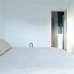 Hostnfly Apartments - Splendid Bright Apt, Spacious In Ternes