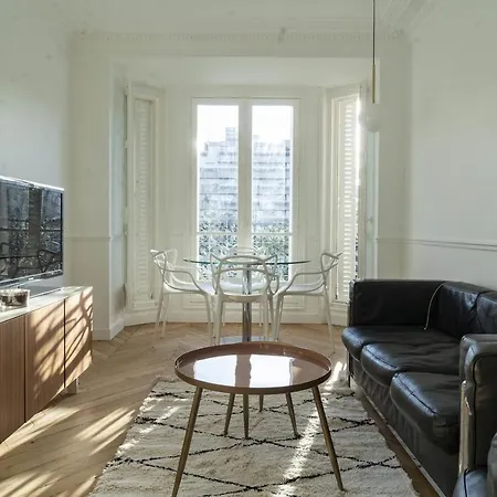 Appartamento Hostnfly - Splendid Bright Apt, Spacious In Ternes