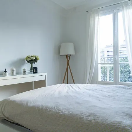 Hostnfly - Splendid Bright Apt, Spacious In Ternes Parigi